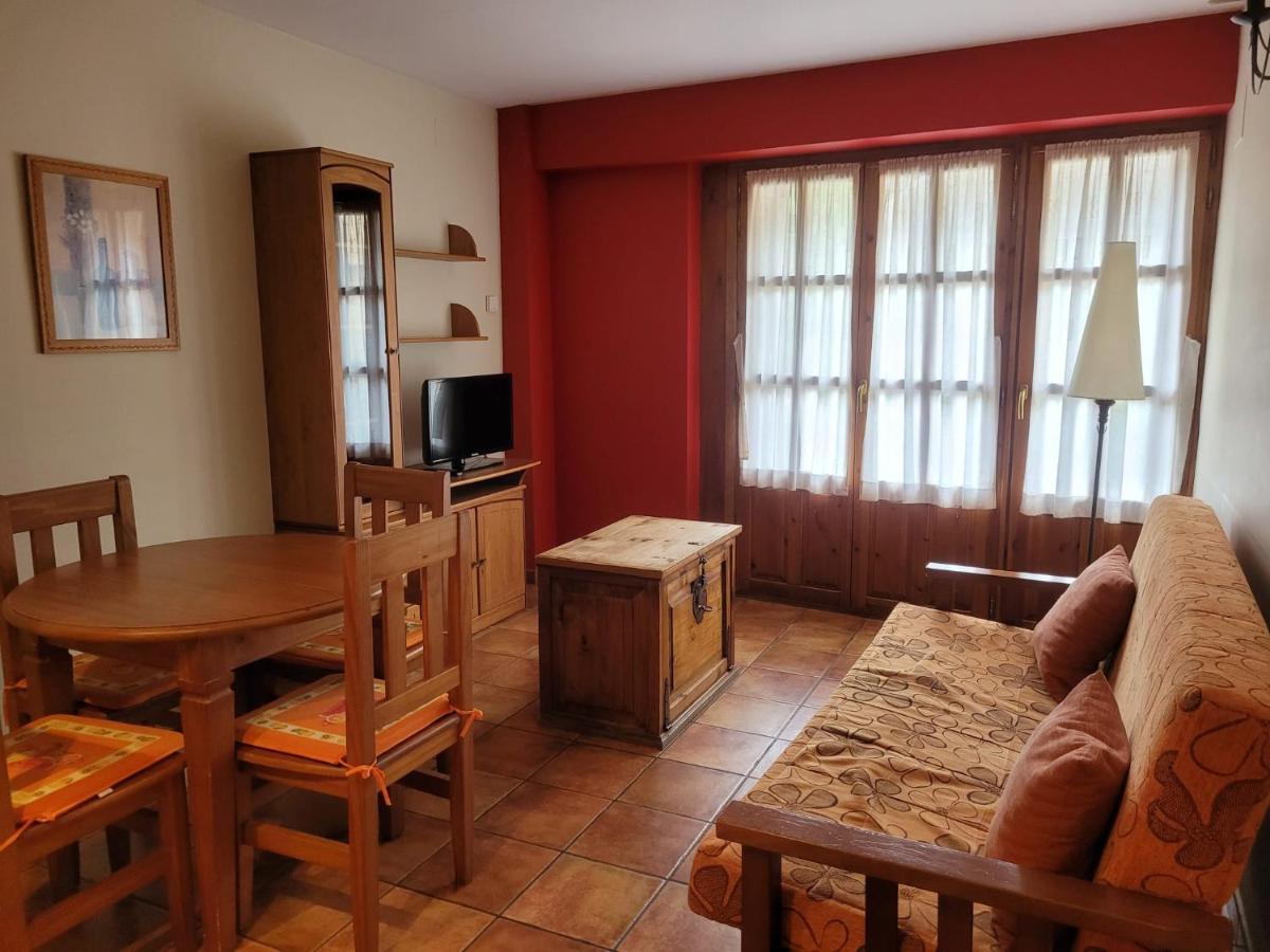 Apartamentos Casa Espanol Broto Exteriör bild